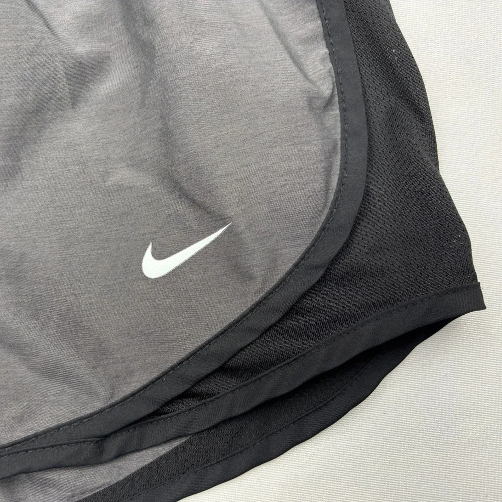 Nike Dri-FIT Tempo Running Shorts Womens Small Gray Black Mesh Athletic CU8890